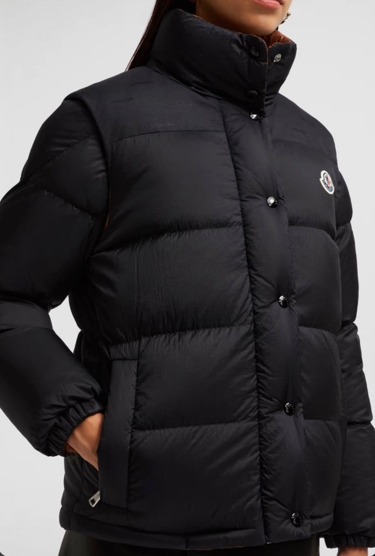 GIUBBOTTO MONCLER DONNA CORTO NERO OPACO LOGO PETTO