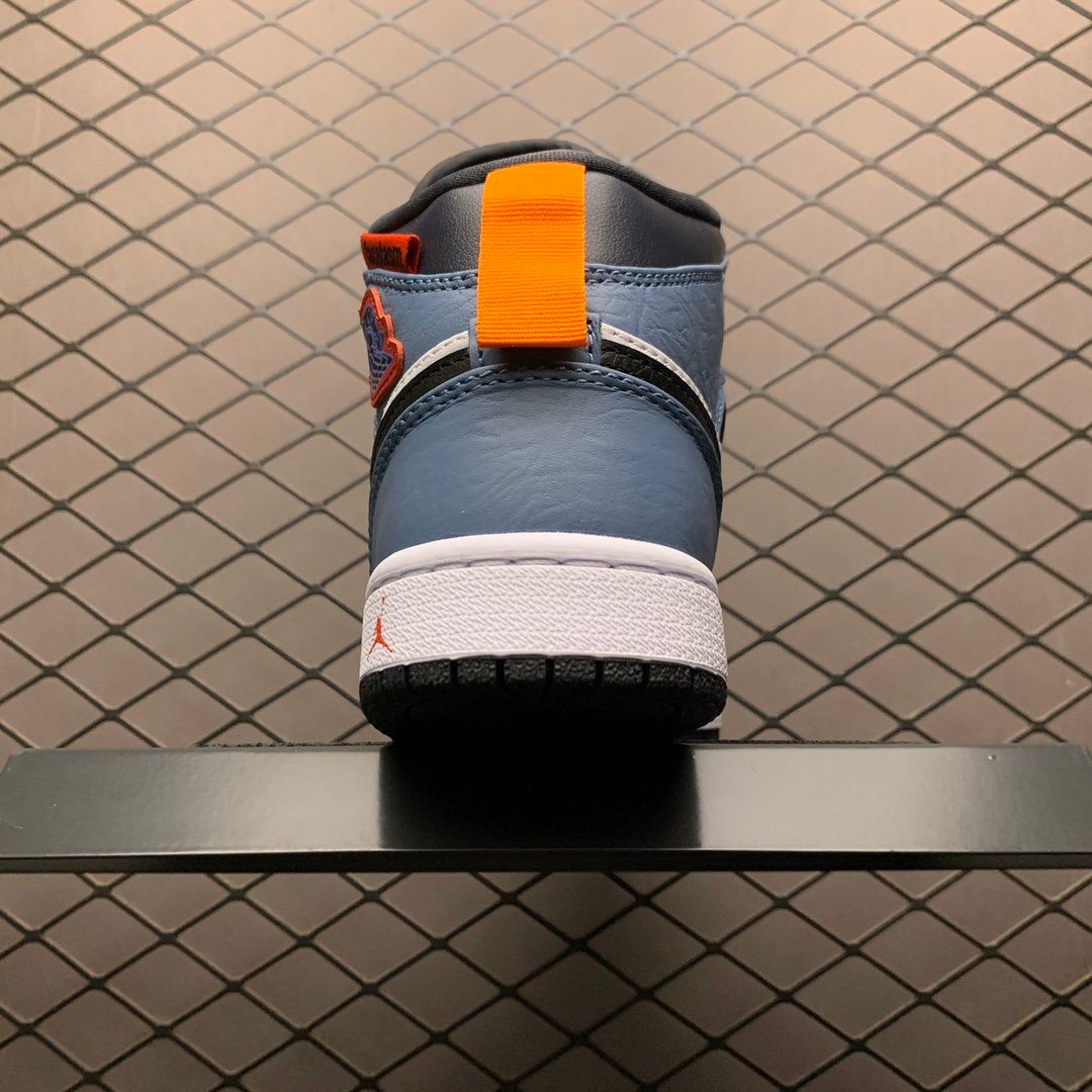 JORDAN 1 MID