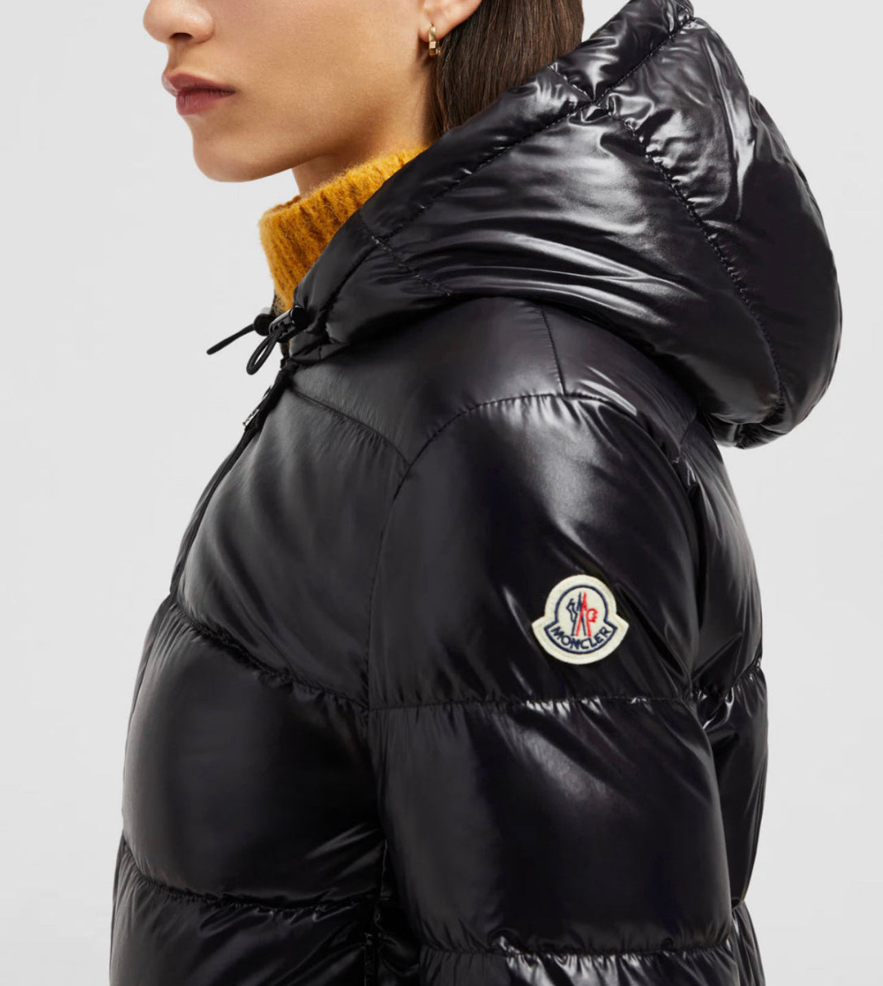 GIUBBOTTO MONCLER DONNA NERO CORTO CAPPUCCIO